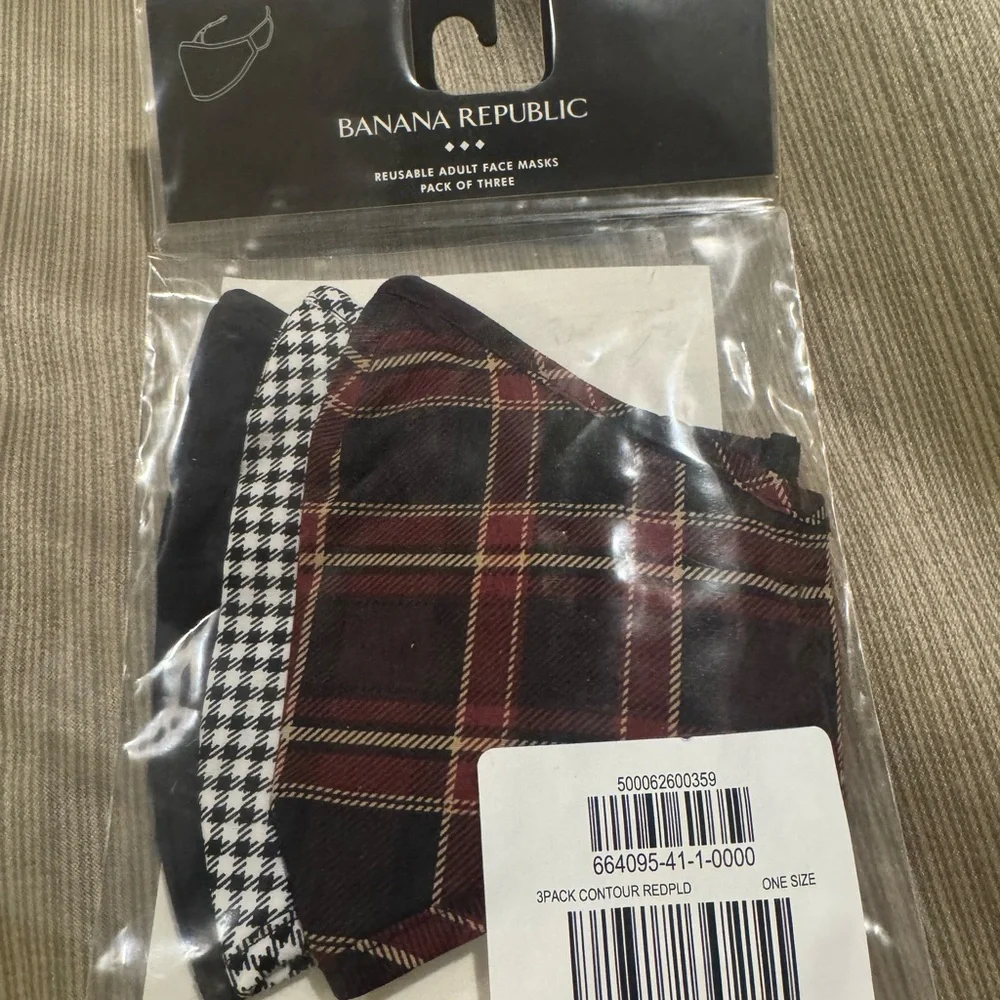 GAP Red and Black Face Masks Accessories